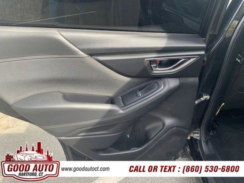 Used 2019 Subaru Forester Premium AWD/4WD image 8