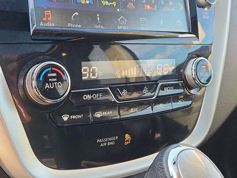 Used 2017 Nissan Murano Platinum w/ Platinum Technology Package image 16