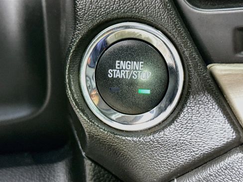 Used 2018 GMC Yukon Denali RWD image 20