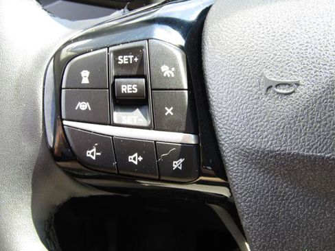 Certified 2022 Ford Escape SE w/ SE Sport Appearance Package AWD/4WD image 18