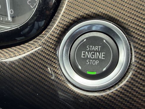 Certified 2025 Cadillac XT6 Sport w/ Platinum Package image 27