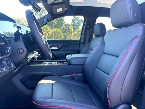 New 2024 Chevrolet Silverado EV RST image 8