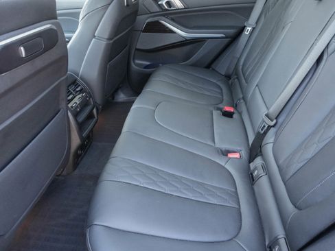 Certified 2024 BMW X5 xDrive40i w/ Premium Package AWD/4WD image 38