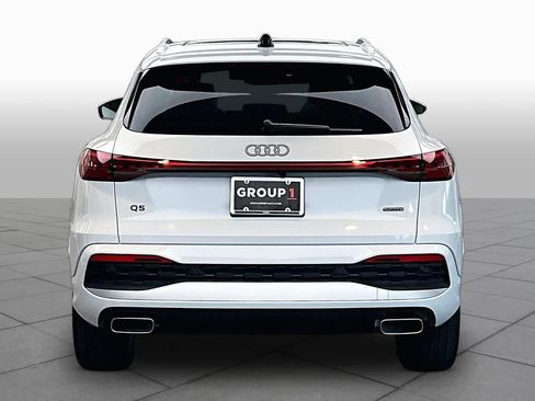 Used 2025 Audi Q5 Premium Plus w/ Premium Plus AWD/4WD image 5