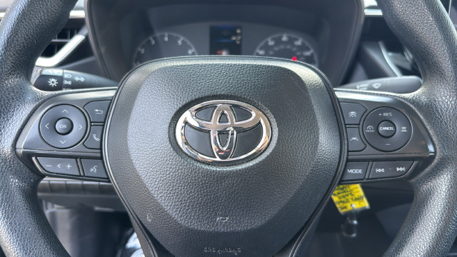 Used 2024 Toyota Corolla LE FWD image 17