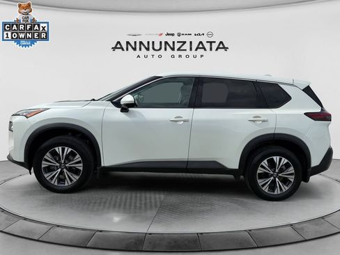 Used 2021 Nissan Rogue SV AWD/4WD image 2