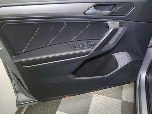 Certified 2023 Volkswagen Tiguan SE image 43