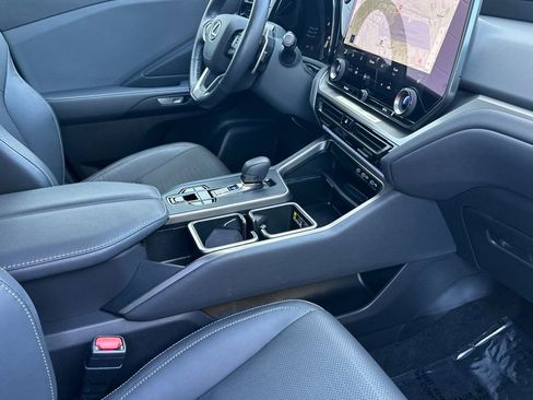 Used 2025 Lexus TX 350 AWD image 17