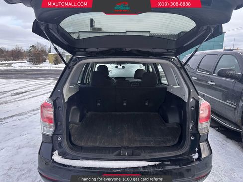 Used 2017 Subaru Forester 2.5i w/ Alloy Wheel Package image 8