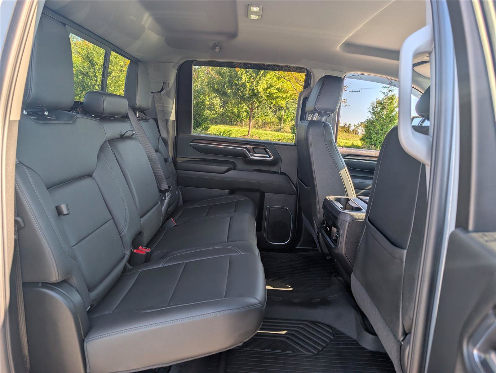 Used 2024 Chevrolet Silverado 2500 LT AWD/4WD image 15