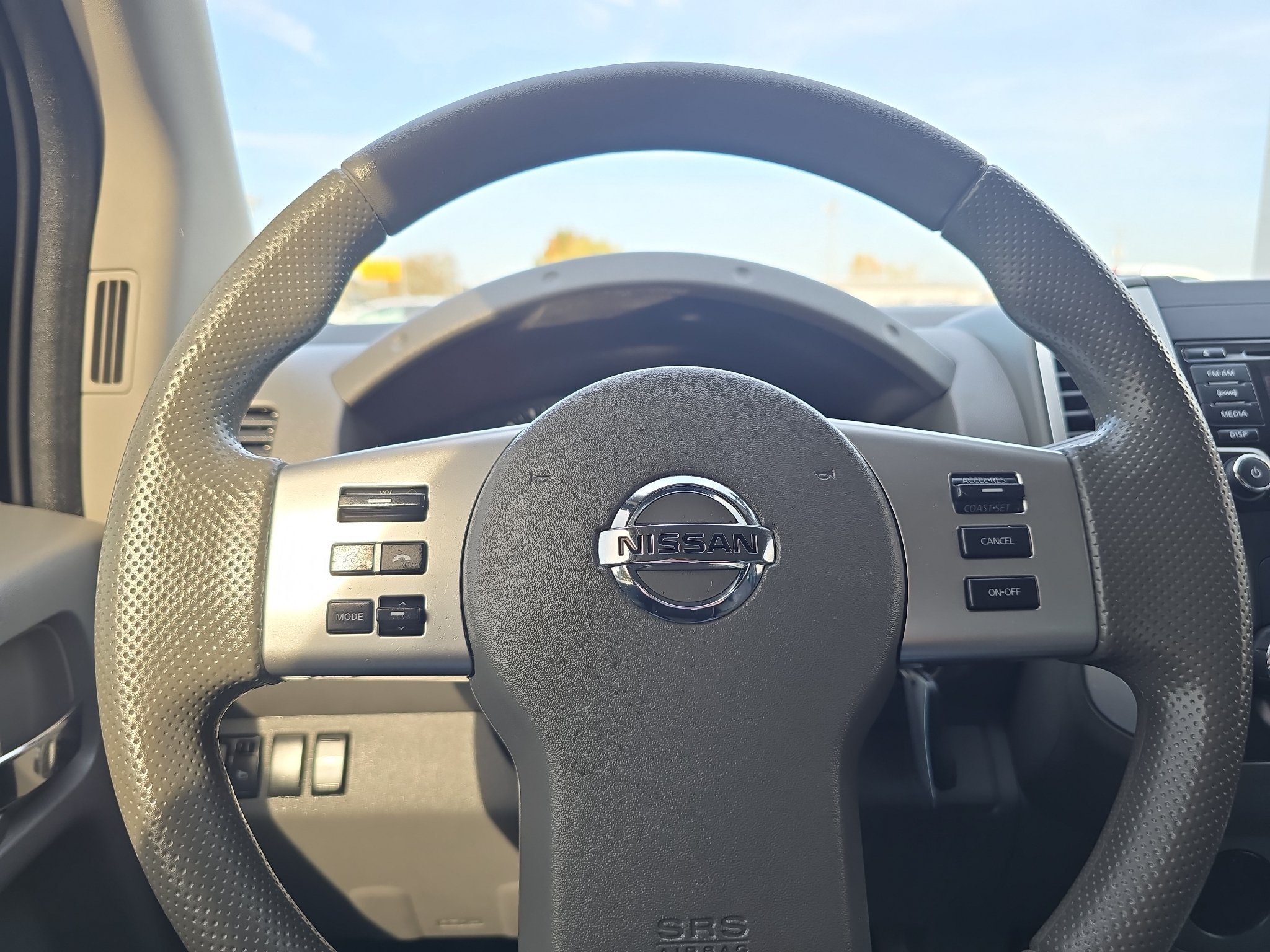 Used 2018 Nissan Frontier SV RWD image 28