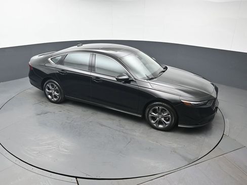 Used 2023 Honda Accord EX image 38