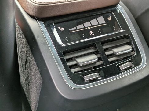 Certified 2023 Volvo XC90 B6 Ultimate image 27