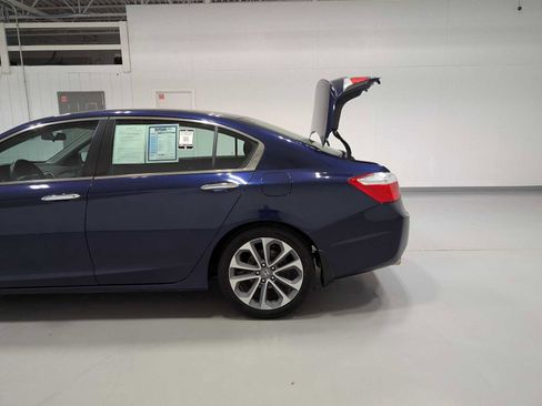 Used 2015 Honda Accord Sport image 11
