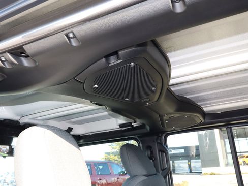 New 2026 Jeep Gladiator Rubicon image 16