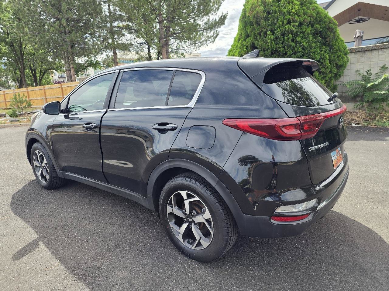 Used 2021 Kia Sportage LX FWD image 3