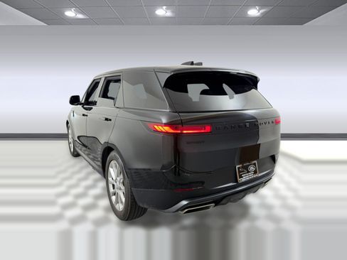 Used 2025 Land Rover Range Rover Sport SE AWD/4WD image 3