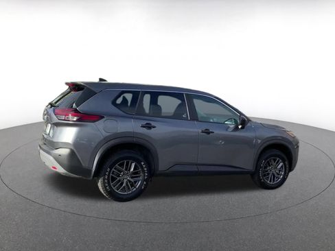 Used 2023 Nissan Rogue S image 14