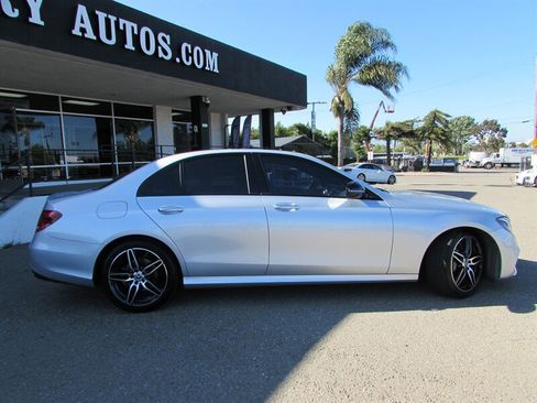Used 2019 Mercedes-Benz E 300 image 8