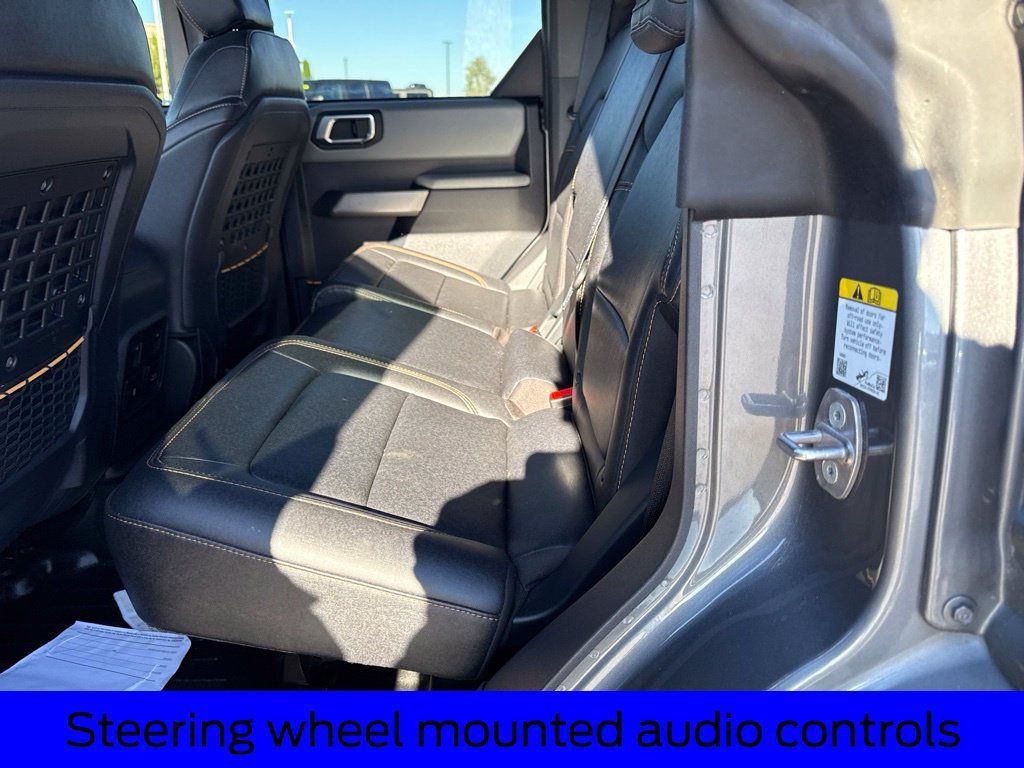 Used 2023 Ford Bronco Badlands AWD/4WD image 8
