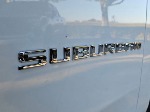 New 2026 Chevrolet Suburban High Country RWD image 6