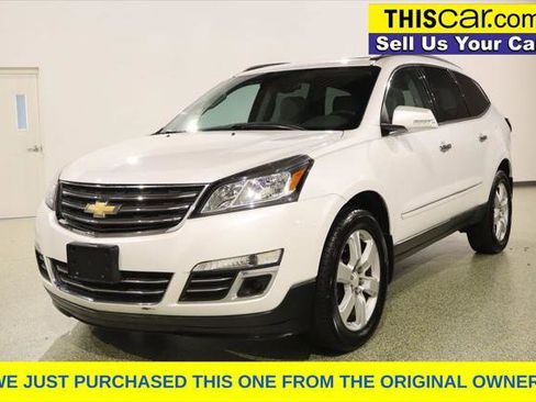 Used 2017 Chevrolet Traverse Premier FWD image 3