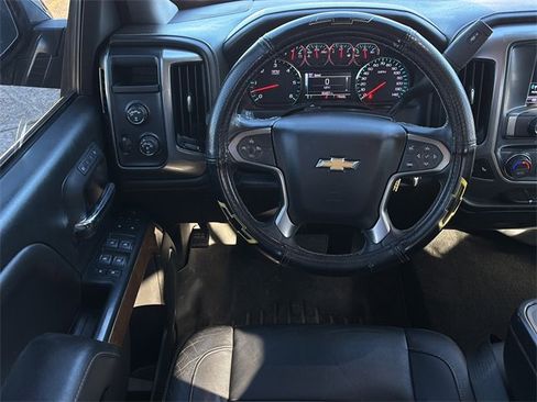 Used 2018 Chevrolet Silverado 1500 LTZ image 15