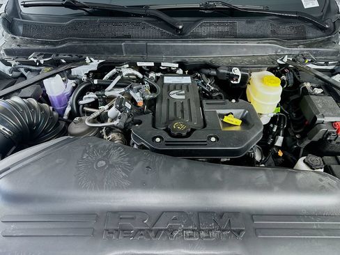New 2026 RAM 3500 Tradesman AWD/4WD image 17