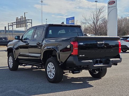 New 2026 Toyota Tacoma SR image 3
