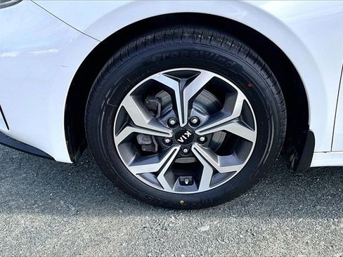 Used 2021 Kia Forte LXS image 8