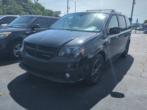 Used 2019 Dodge Grand Caravan GT FWD image 1