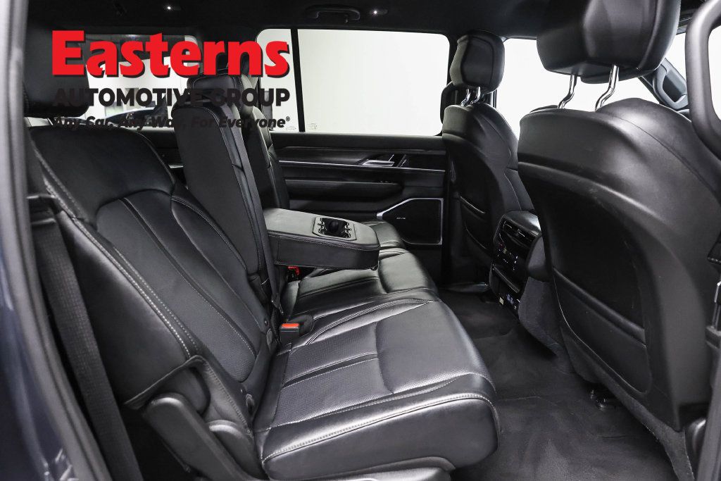Used 2024 Jeep Wagoneer Series II w/ Flexible Seating Group AWD/4WD image 27