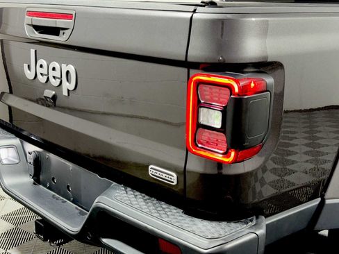 Used 2021 Jeep Gladiator Overland w/ Popular Equipment Package AWD/4WD image 27