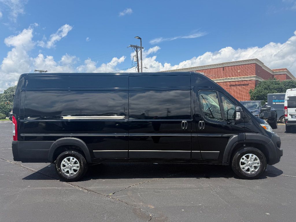 Used 2025 RAM ProMaster 3500 w/ Quick Order Package 22G SLT FWD image 1