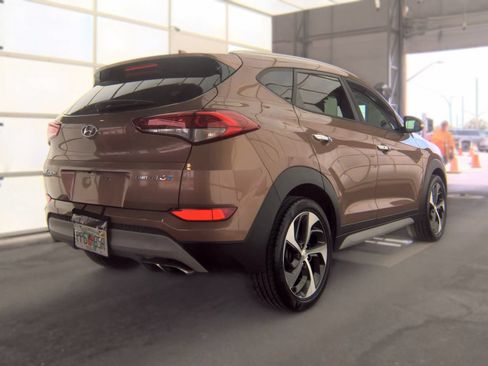 Used 2017 Hyundai Tucson Limited FWD image 4