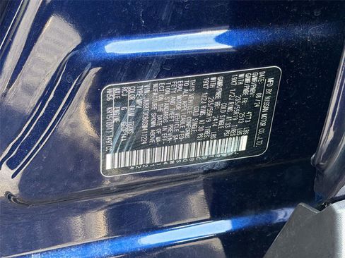 Used 2025 Nissan Rogue SL w/ Tech Package image 34