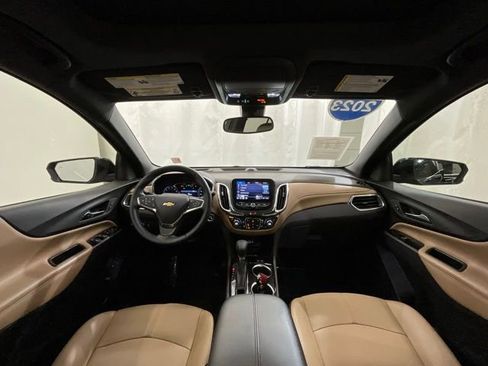 Used 2023 Chevrolet Equinox Premier FWD image 16