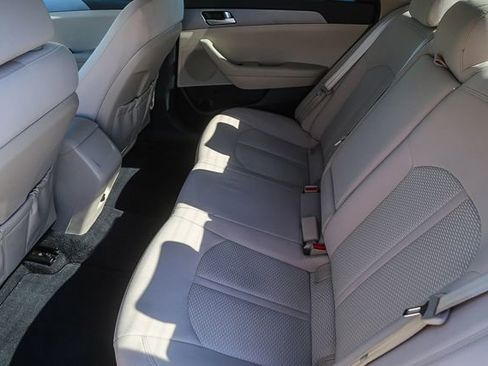 Used 2016 Hyundai Sonata SE image 20