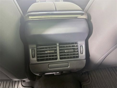 Used 2026 Land Rover Range Rover Evoque Dynamic SE image 21