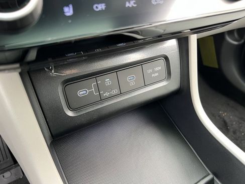 New 2026 Hyundai Tucson Limited image 27