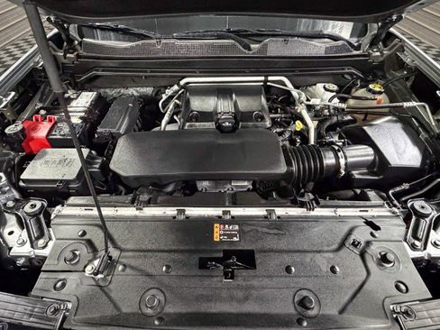 Used 2023 GMC Canyon Denali image 40