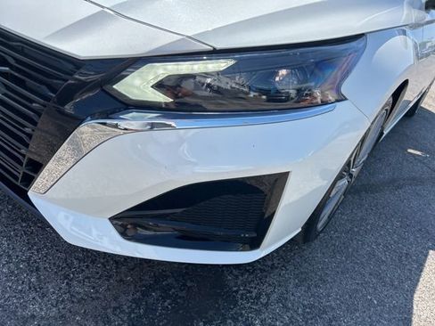 Used 2025 Nissan Altima 2.5 SL FWD image 9
