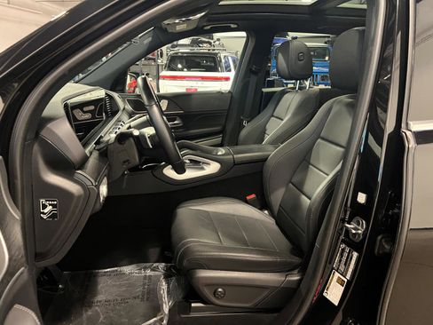 Used 2025 Mercedes-Benz GLE 350 4MATIC image 9