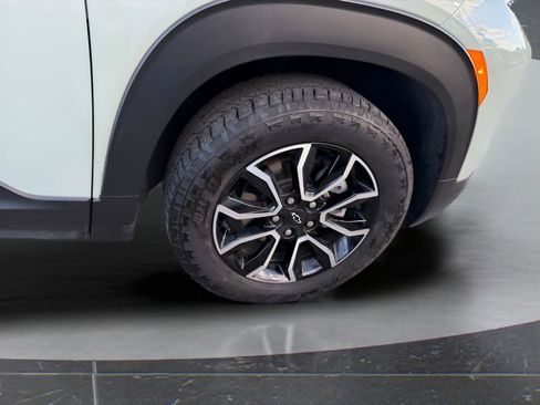 Used 2025 Chevrolet TrailBlazer ACTIV AWD/4WD image 15