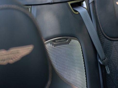 Used 2025 Aston Martin DB12 Convertible RWD image 76