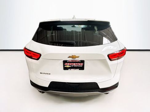 Used 2024 Chevrolet Blazer LT FWD image 7