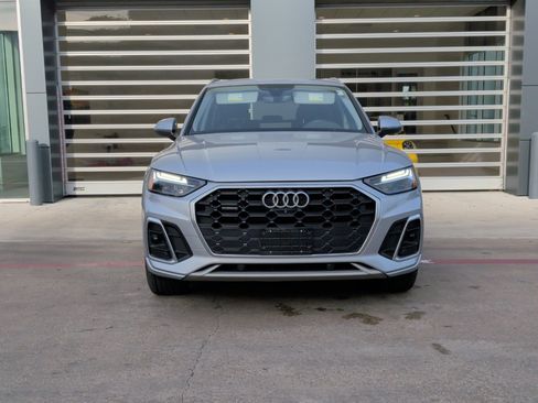 Certified 2021 Audi Q5 e Premium Plus w/ Premium Plus Package image 3