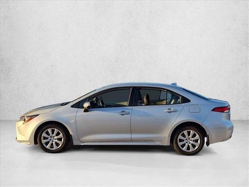 Used 2025 Toyota Corolla LE FWD image 7