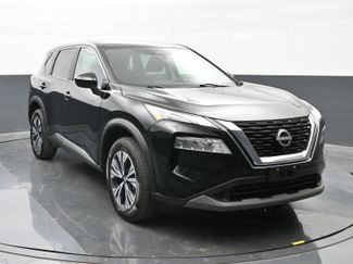 Used 2023 Nissan Rogue SV video 2