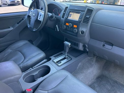 Used 2016 Nissan Frontier SL image 15